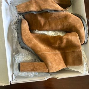 New ALDO Brown Suede Tealith Boots - Size 9